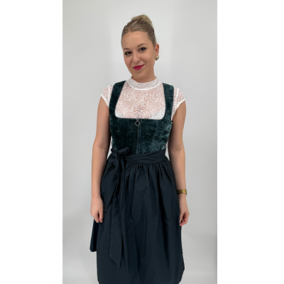 Dirndl Kitty